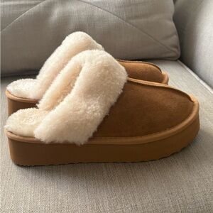 Dream Pairs Tan Platform Shearling Women's Slippers